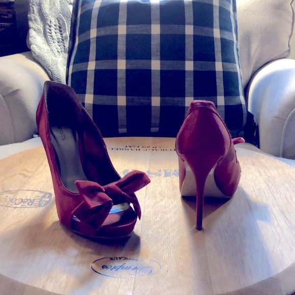 Barrats Satin Bow Open Toe Heels - Picture 2 of 2